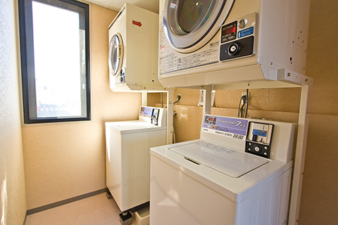 Coin-operated Laundry